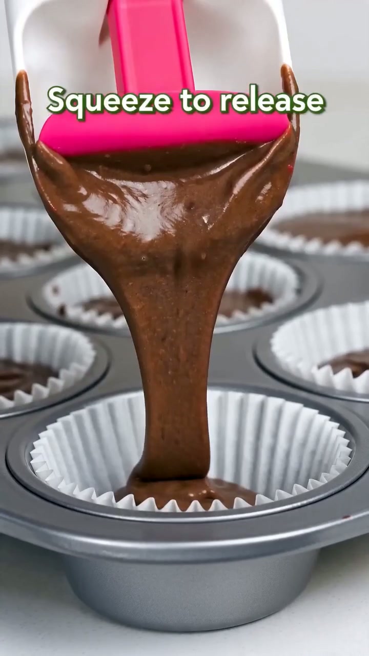 One squeeze releases a measured portion into the tin